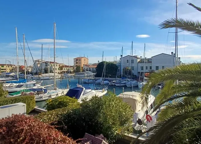 Perla Marina Charme Apartment *